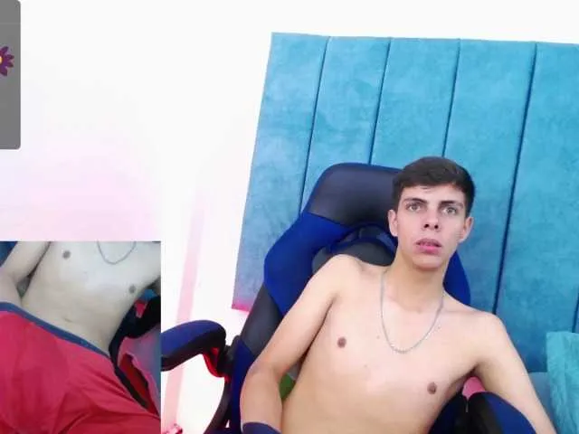 Live sex webcam photo for Diegoenp- #276822445