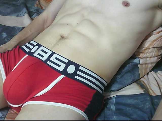 Live sex webcam photo for Dilan896 #275939123