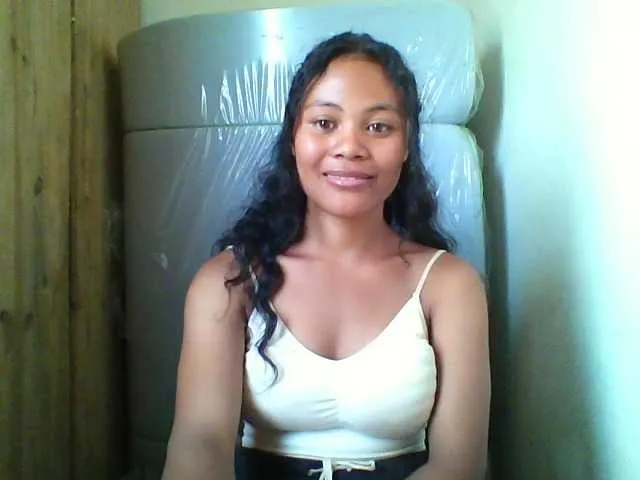 Live sex webcam photo for Dilliannah #290176844