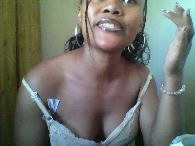 Live sex webcam photo for Dilliannah #291639612