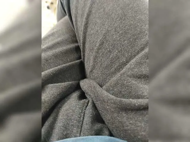 Live sex webcam photo for Dimasik305 #276304246