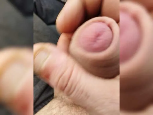 Live sex webcam photo for Dimasik305 #276454357