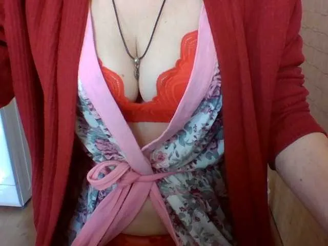 Live sex webcam photo for Dina7771 #293147179