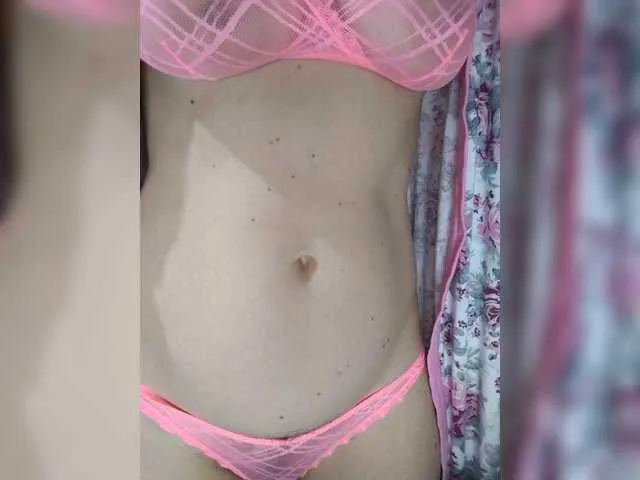 Live sex webcam photo for Dina7771 #293897266