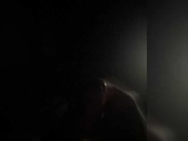 Live sex webcam photo for Dinamic1999 #293351321
