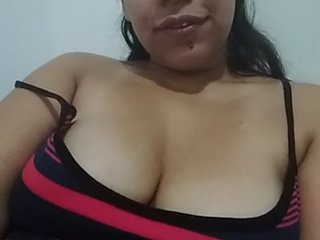 Live sex webcam photo for Dionehot21 #223763743