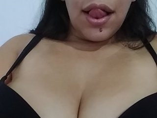 Live sex webcam photo for Dionehot21 #225009472