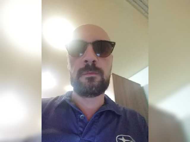 Live sex webcam photo for DirHimself #276598734