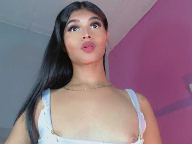 Live sex webcam photo for DirtYDayanna #274741604