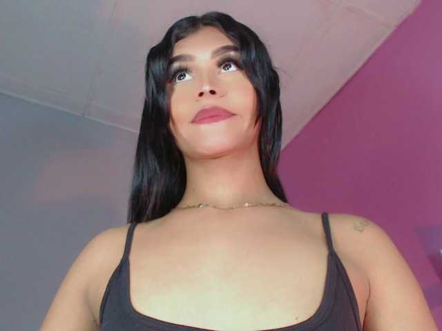 Live sex webcam photo for DirtYDayanna #275204193