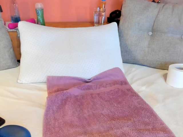 Live sex webcam photo for Dirty-Bya #287983796