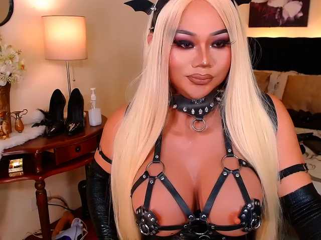 Live sex webcam photo for DirtyCuntDoll #276478372