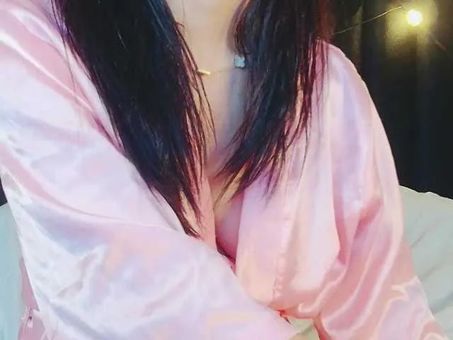 Live sex webcam photo for DirtyLittleSlut #291251558