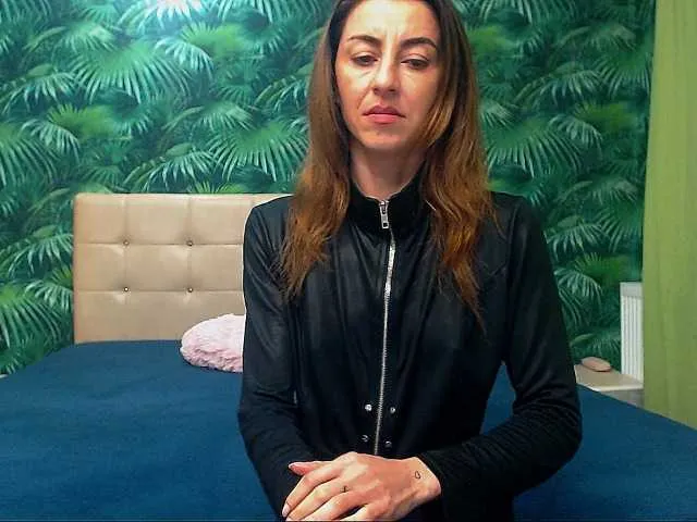 Live sex webcam photo for DirtyStella #290141948