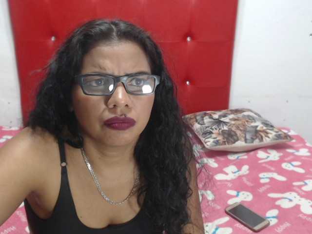 Live sex webcam photo for Dishah #272288501