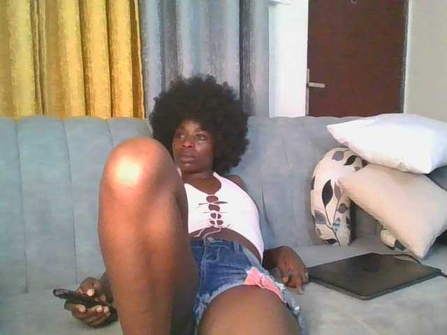 Live sex webcam photo for Divaslutty #291010269