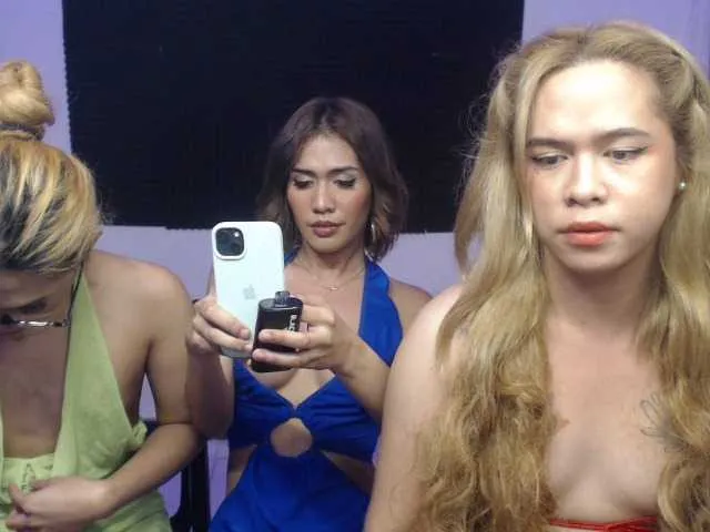 Live sex webcam photo for DiversedSluttyBitches #293661954