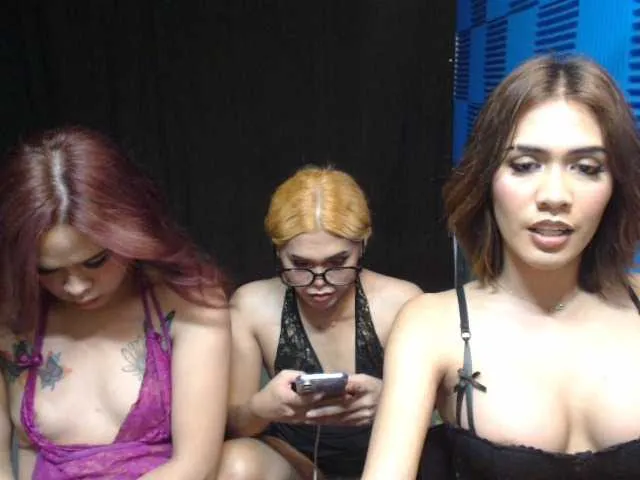 Live sex webcam photo for DiversedSluttyBitches #293707257