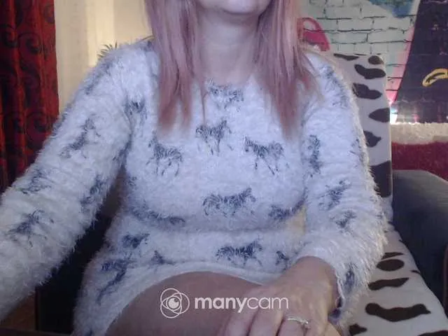 Live sex webcam photo for DivineBlond #287956835