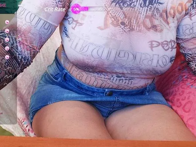 Live sex webcam photo for DivineBlond #287956987