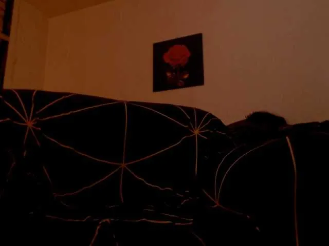 Live sex webcam photo for DivineBlond #287957014