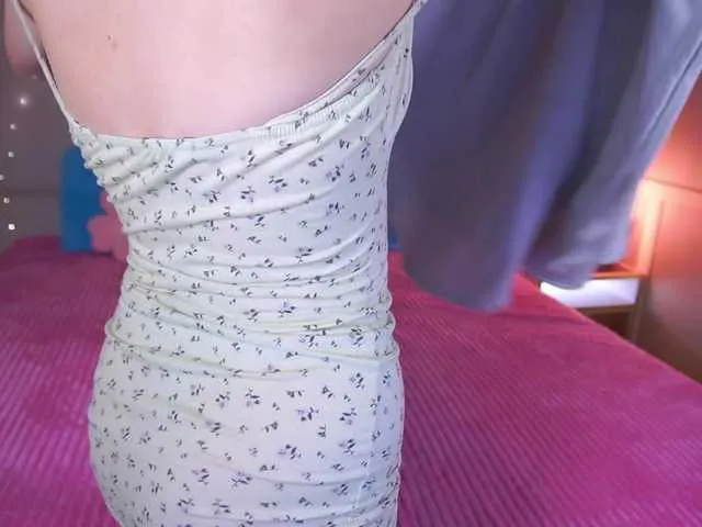 Live sex webcam photo for DivineJass #291429120