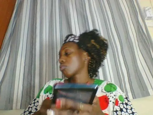 Live sex webcam photo for Dizzydose1 #275585927