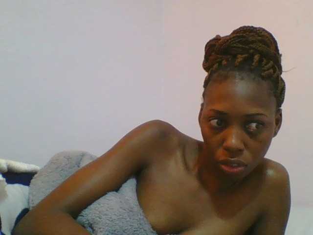 Live sex webcam photo for Dizzydose1 #276085633