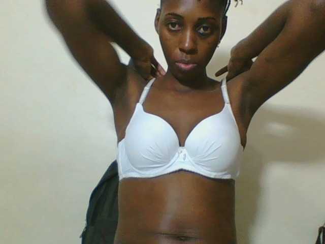 Live sex webcam photo for Dizzydose1 #276228183