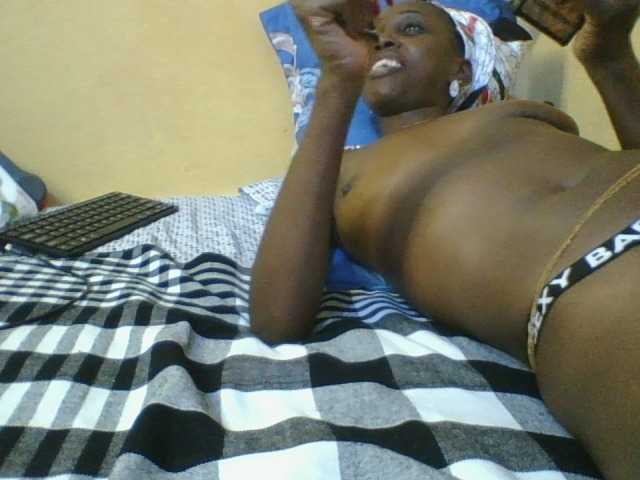 Live sex webcam photo for Dizzydose1 #278307537