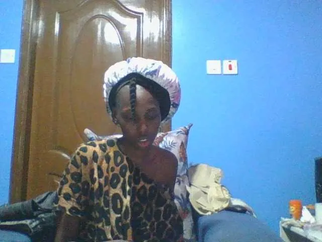 Live sex webcam photo for Dizzydose1 #282421754