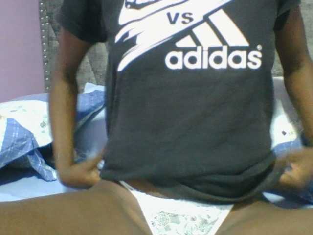 Live sex webcam photo for Dizzydose1 #289326853