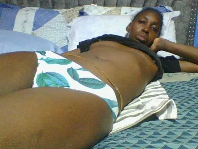 Live sex webcam photo for Dizzydose1 #289556548