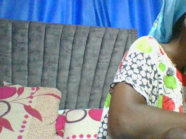 Live sex webcam photo for Dizzydose1 #290033446