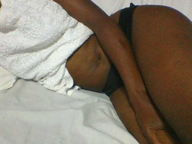 Live sex webcam photo for Dizzydose1 #290365700