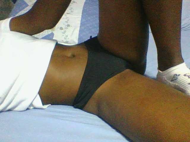 Live sex webcam photo for Dizzydose1 #290379684