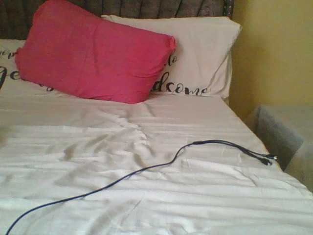 Live sex webcam photo for Dizzydose1 #290438574