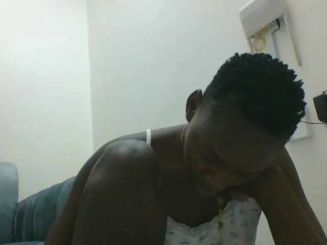 Live sex webcam photo for Dizzydose1 #291672572