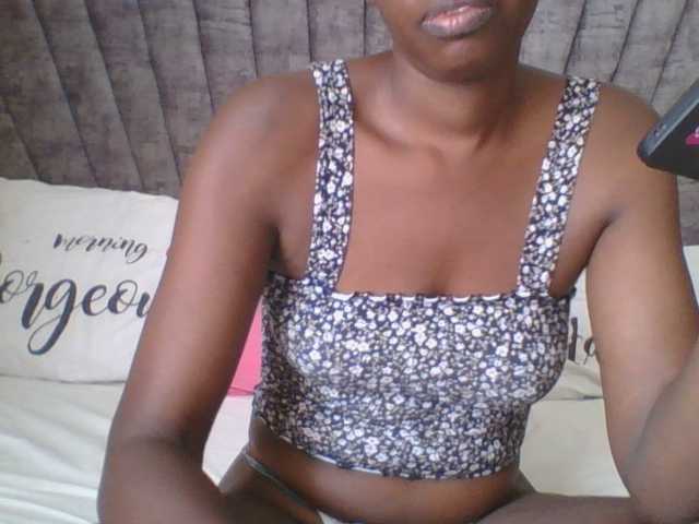 Live sex webcam photo for Dizzydose1 #292260857