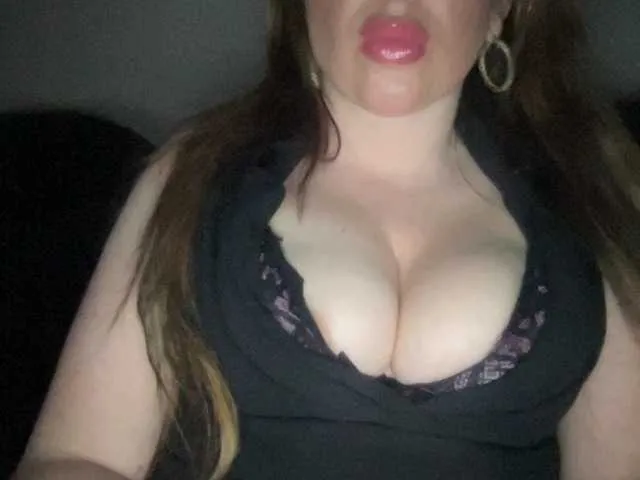 Live sex webcam photo for Djelina940 #293286879