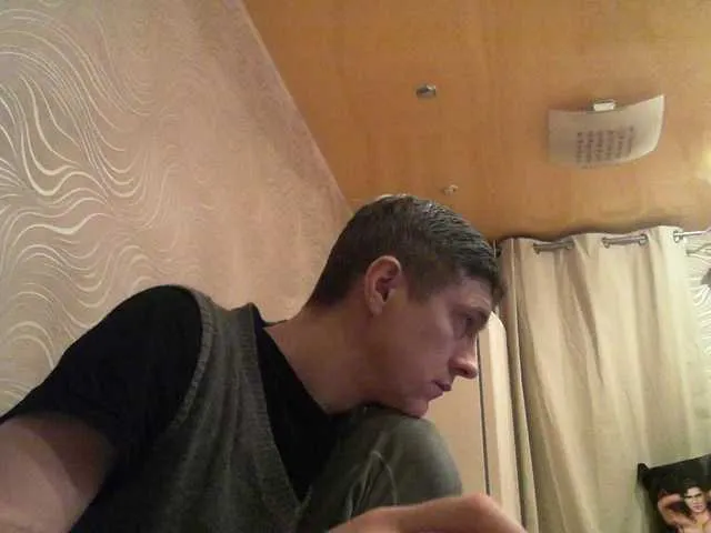 Live sex webcam photo for Djpilot #277091296