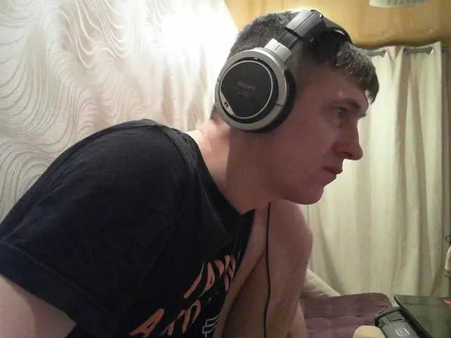 Live sex webcam photo for Djpilot #277825839
