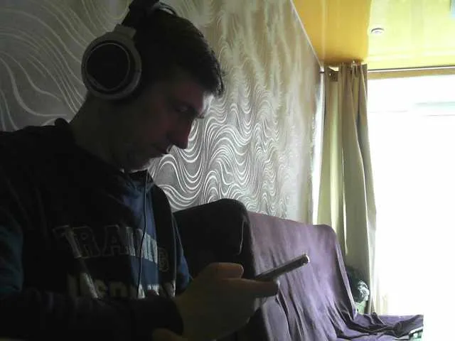 Live sex webcam photo for Djpilot #278002936