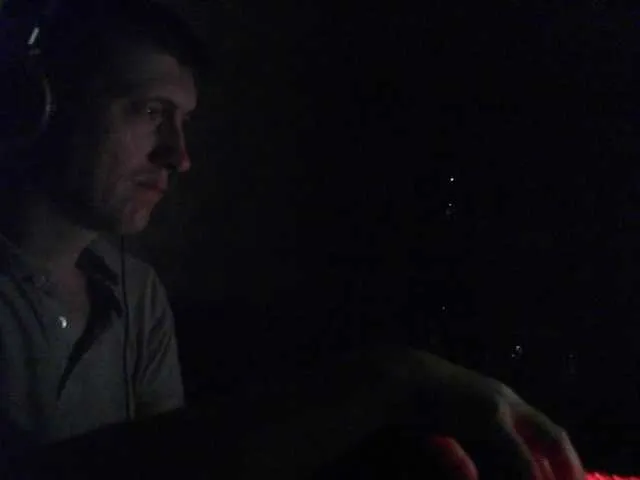 Live sex webcam photo for Djpilot #278129495