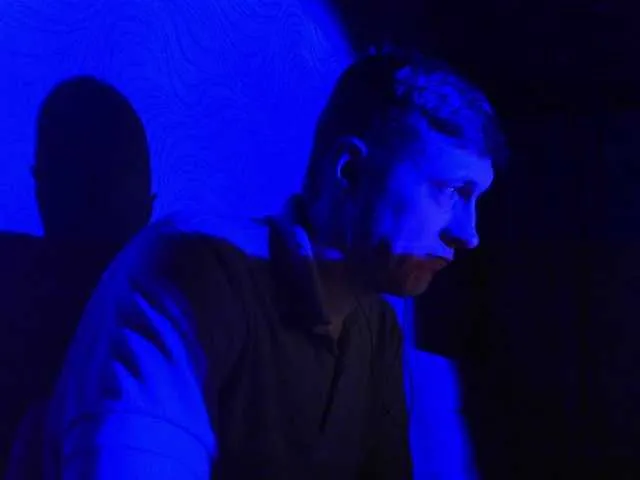 Live sex webcam photo for Djpilot #290678162