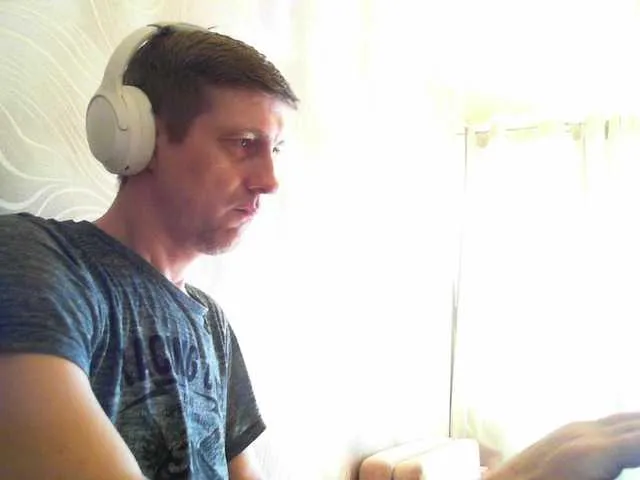 Live sex webcam photo for Djpilot #290804133