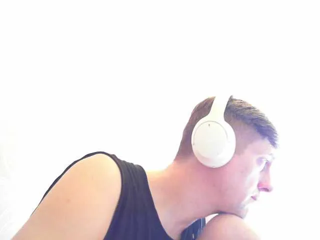 Live sex webcam photo for Djpilot #290859271