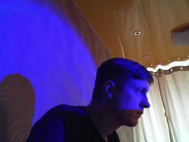 Live sex webcam photo for Djpilot #290907246