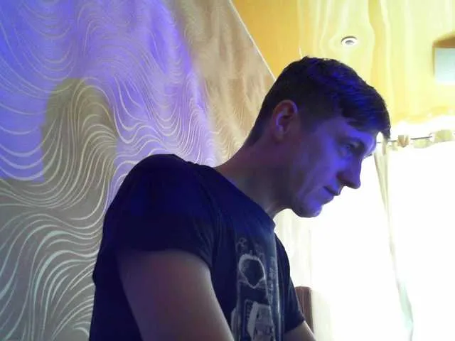 Live sex webcam photo for Djpilot #290913301