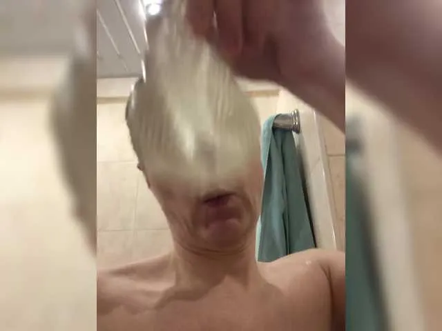 Live sex webcam photo for Djpilot #290953357